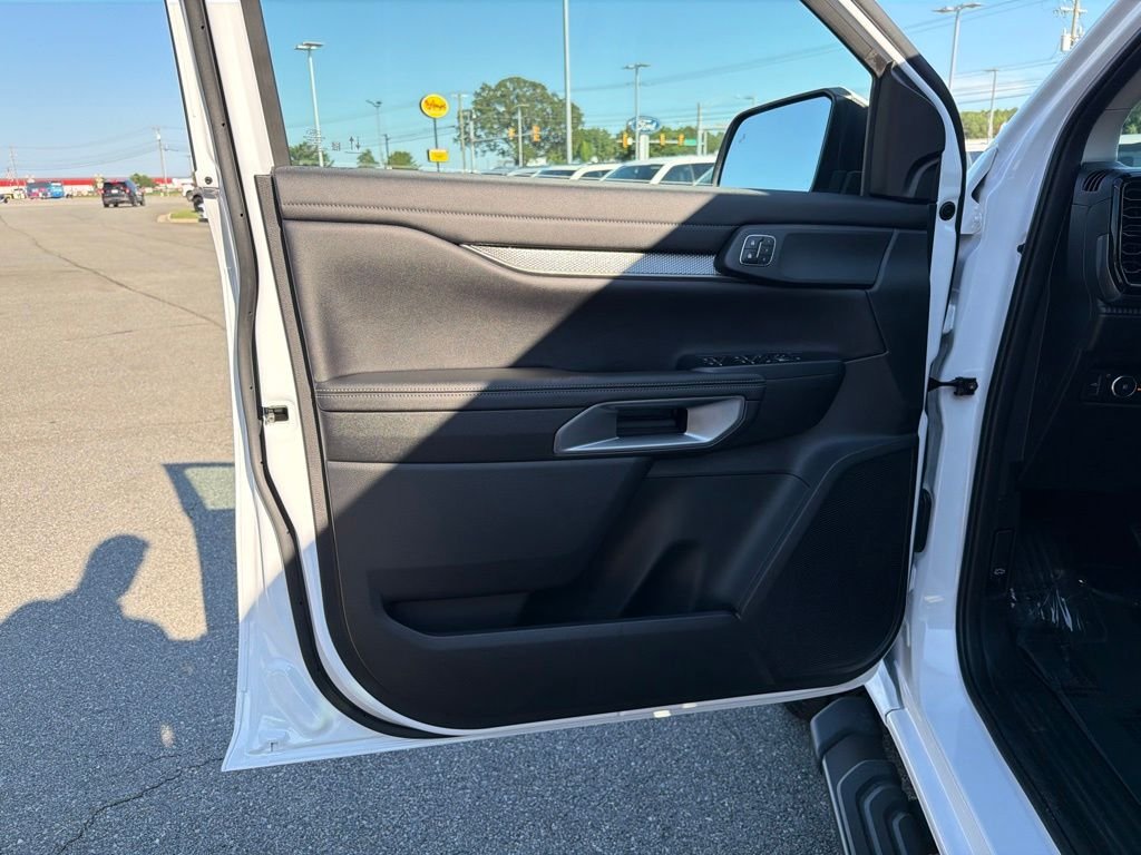 New 2026 Oxford White Ford Lariat® image 12
