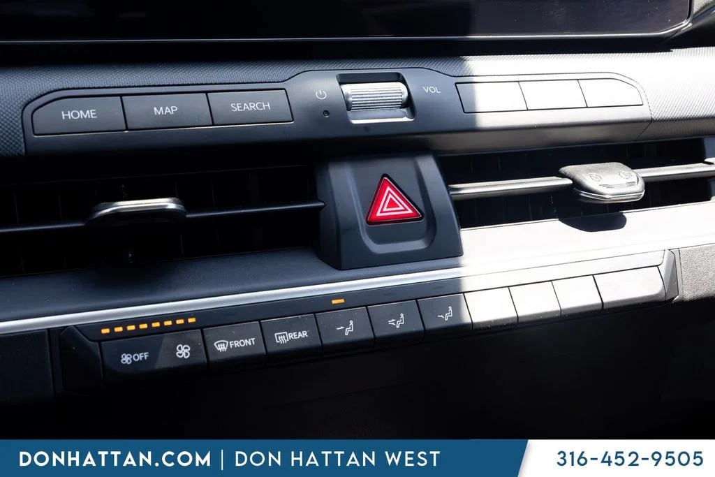 Used 2025 Gray Kia LXS image 8