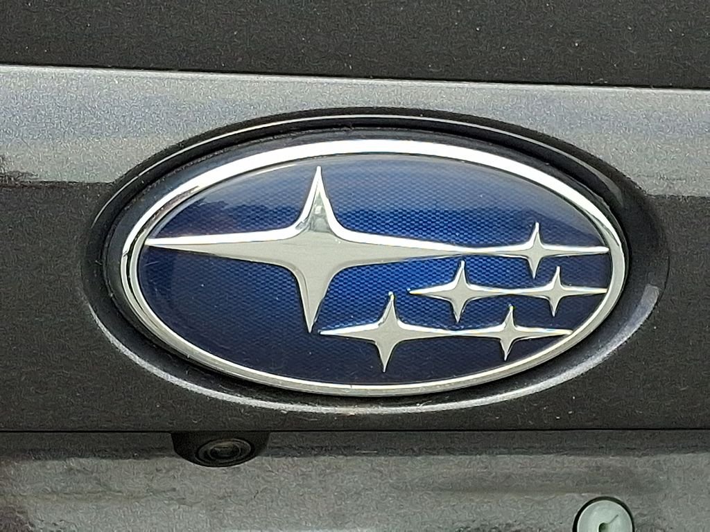 Used 2019 Gray Subaru 2.0i Premium image 9