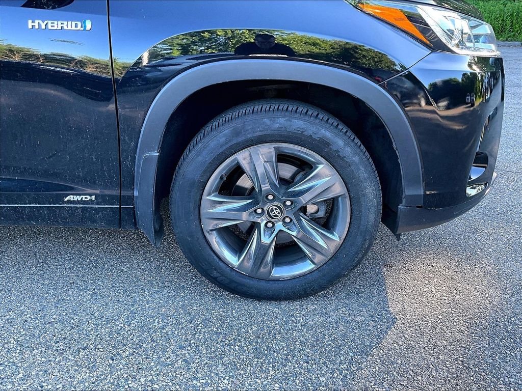 Certified Used 2019 Black Toyota Limited Platinum image 7