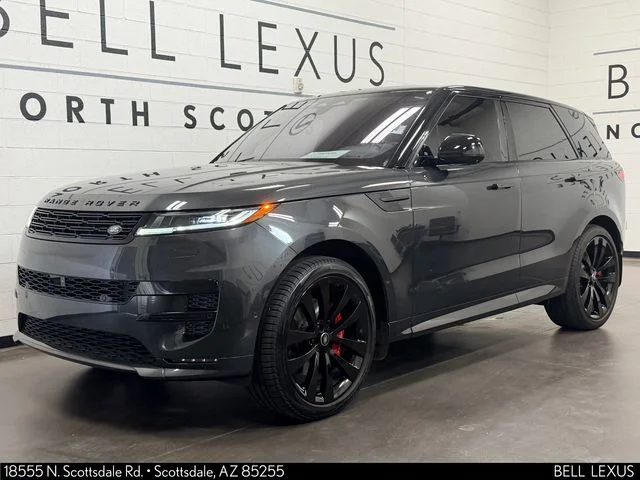 Used 2023  Land Rover SE Dynamic image 8