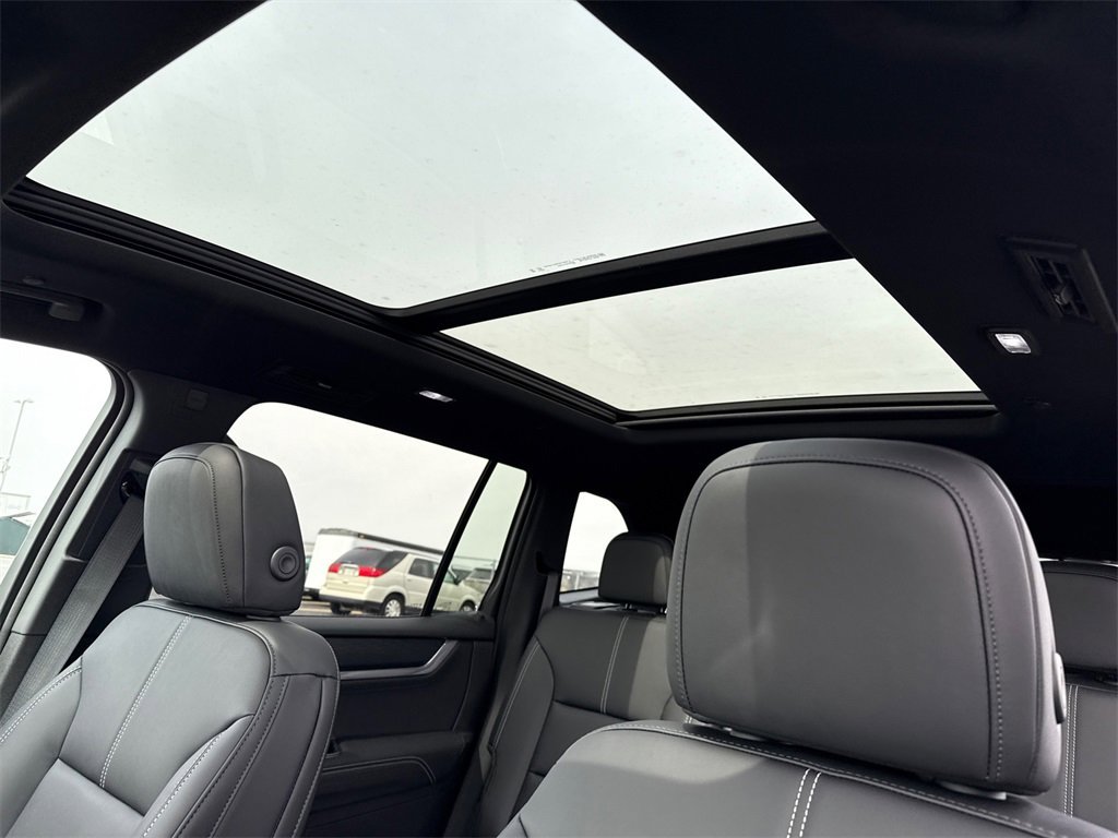 2025 GMC ACADIA - Image 27