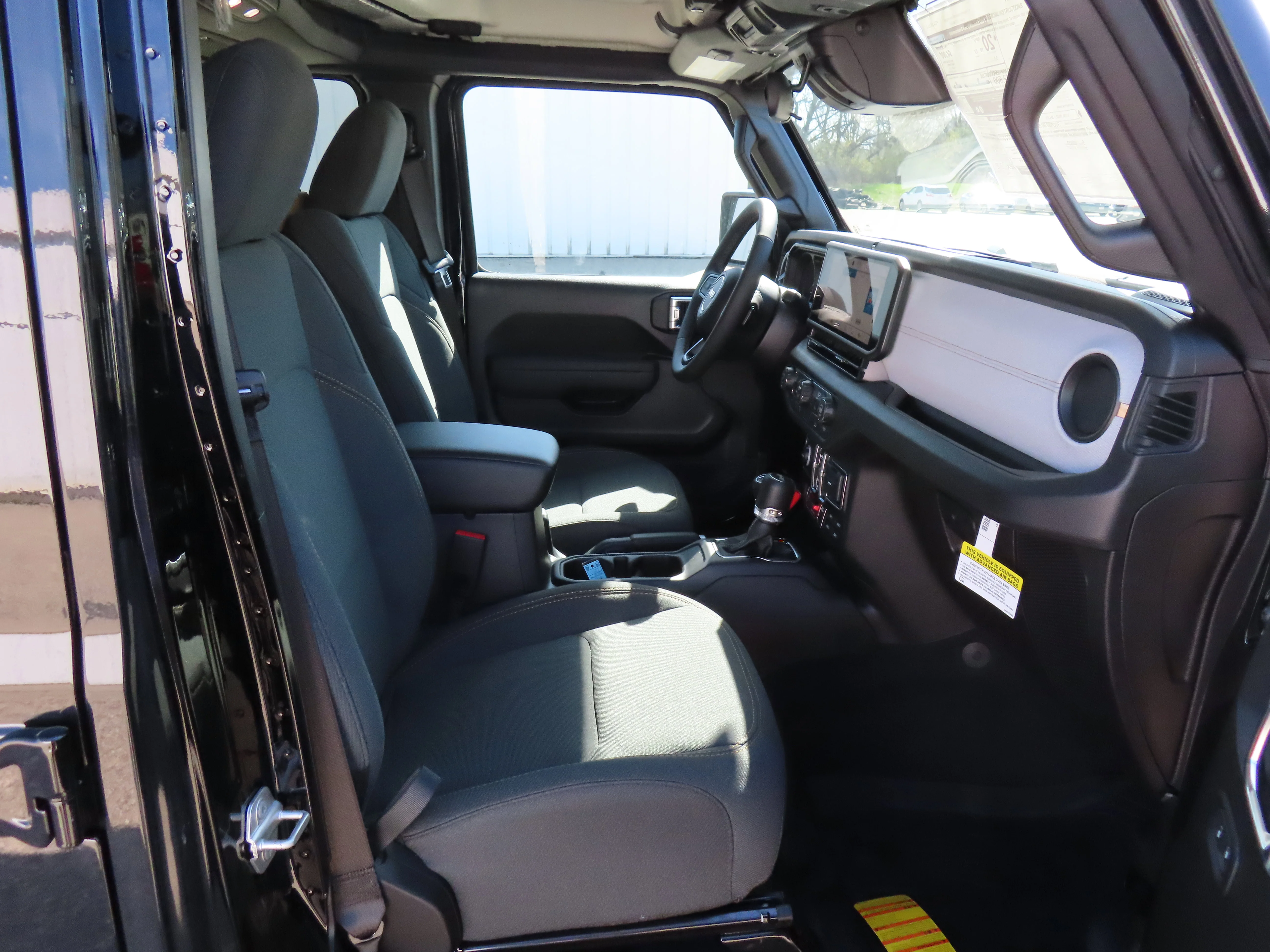 2026 Jeep Wrangler 4-Door Willys - Photo 8