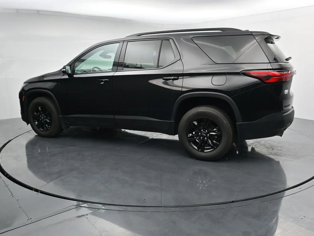 Used 2023 Black Chevrolet LT image 5