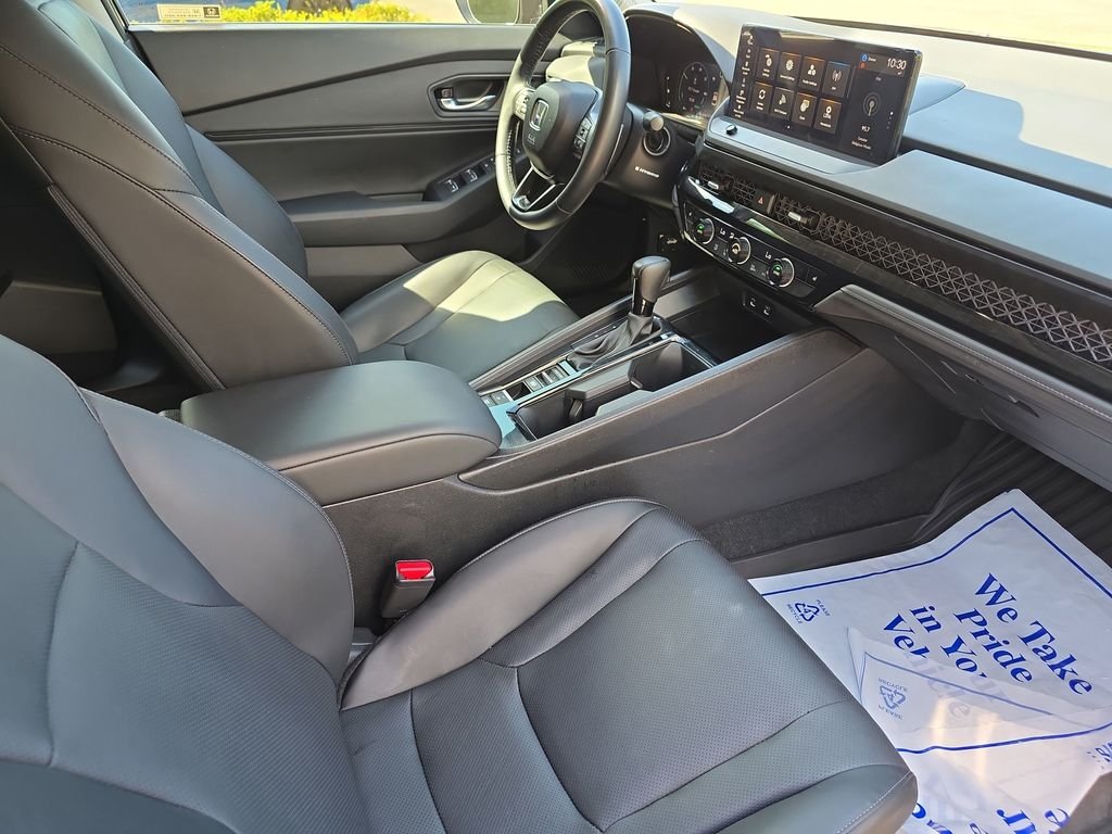 Used 2024 Blue Honda EX-L image 14