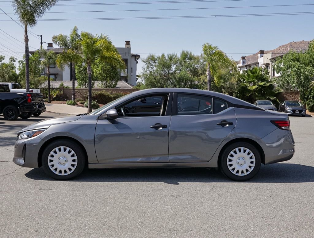 Used 2024 Gray Nissan S image 6