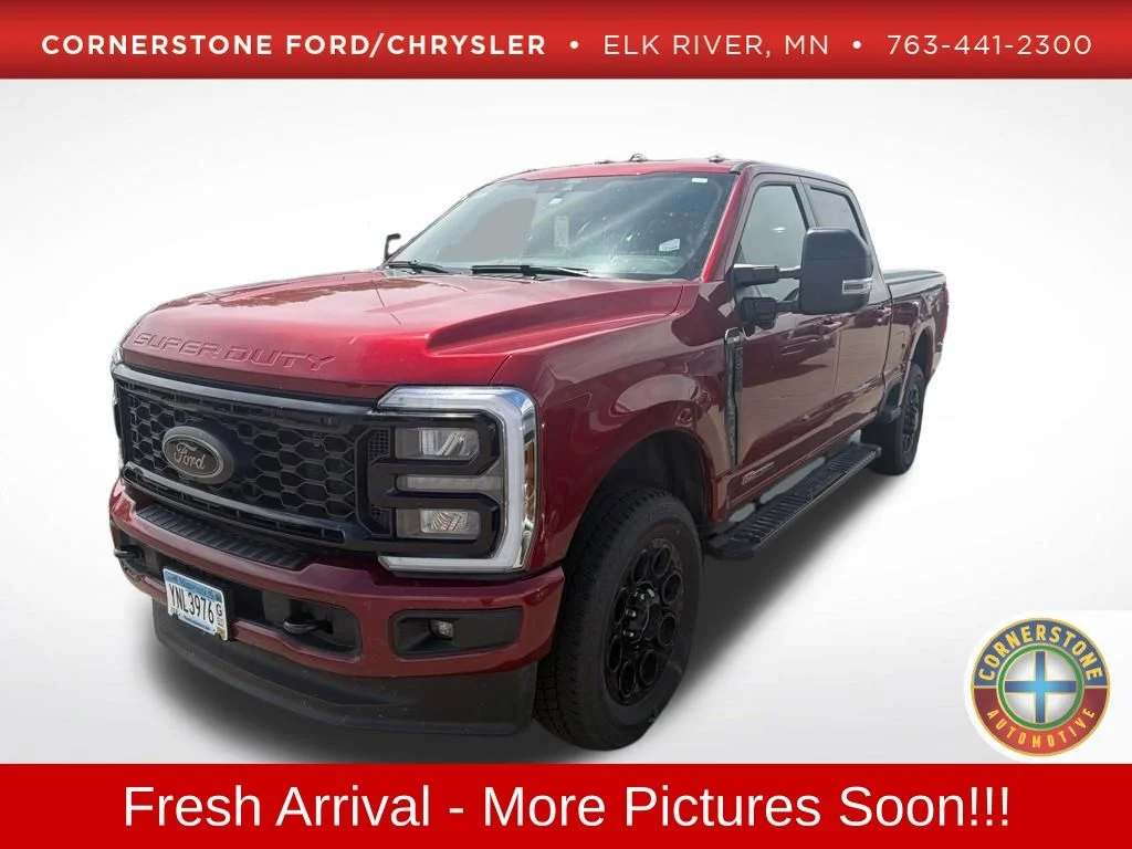 Used 2025 Red Ford XLT image 1