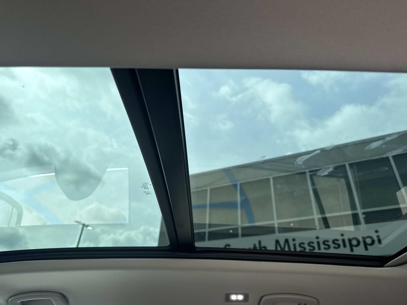 New 2026 White Volkswagen 2.0T SE w/Technology image 8