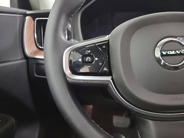 2023 Volvo XC60 Plus - Photo 25