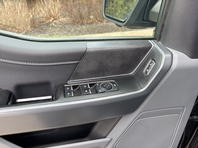Used 2024 Black Ford XLT image 17