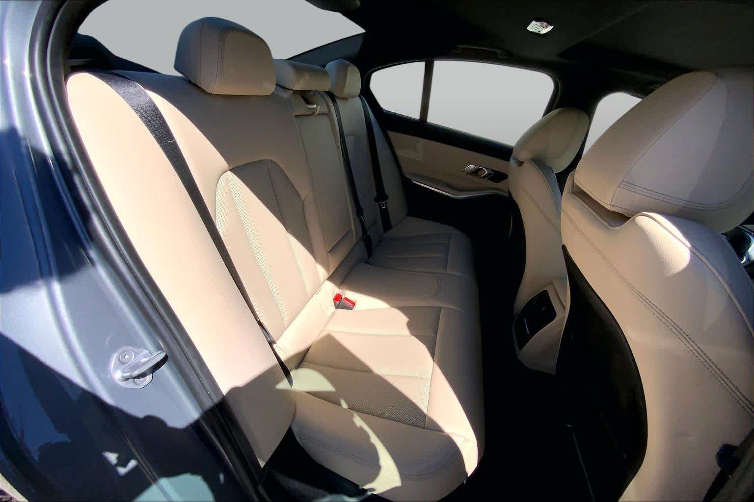 Used 2023 Skyscraper Grey Metallic BMW 330i image 18