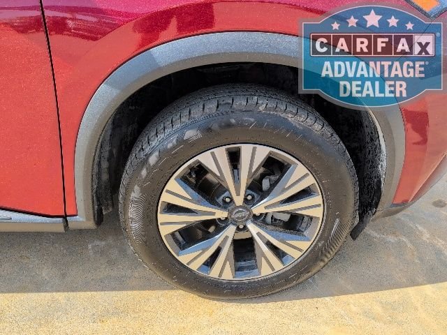 Used 2023  Nissan SV image 3