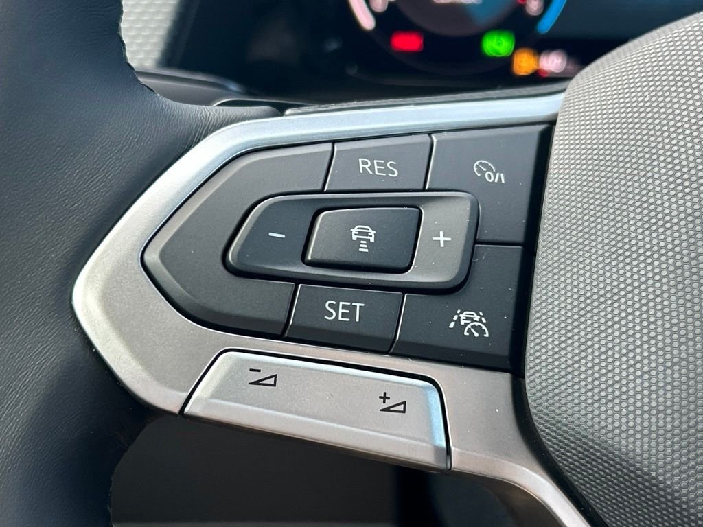 New 2026 White Volkswagen 2.0T SEL R-Line Black image 28