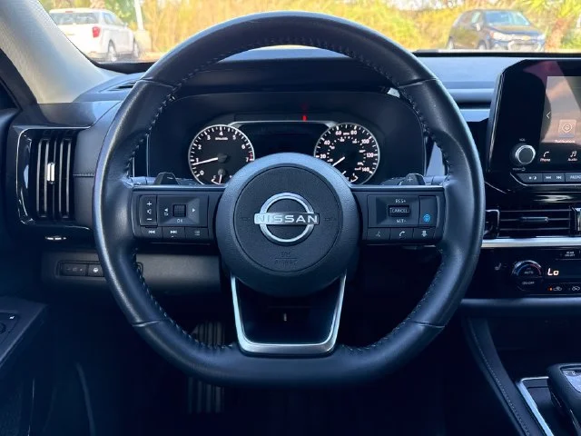 Used 2025 Silver Nissan SV image 15
