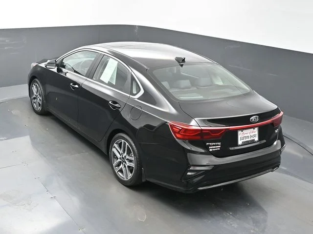 Used 2021 Black Kia EX image 53