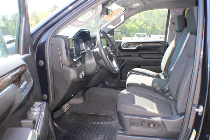 Certified Used 2023 Titanium Rush Metallic GMC Elevation image 13