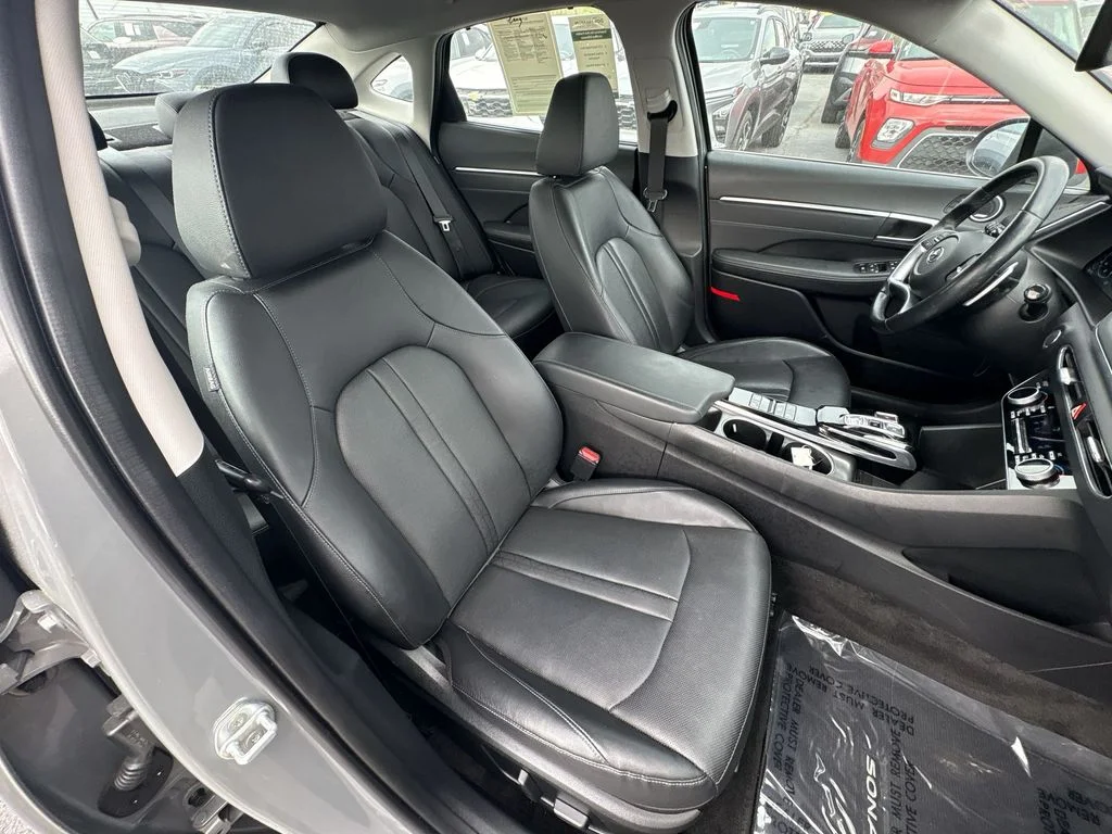 Used 2022 Gray Hyundai Limited image 24