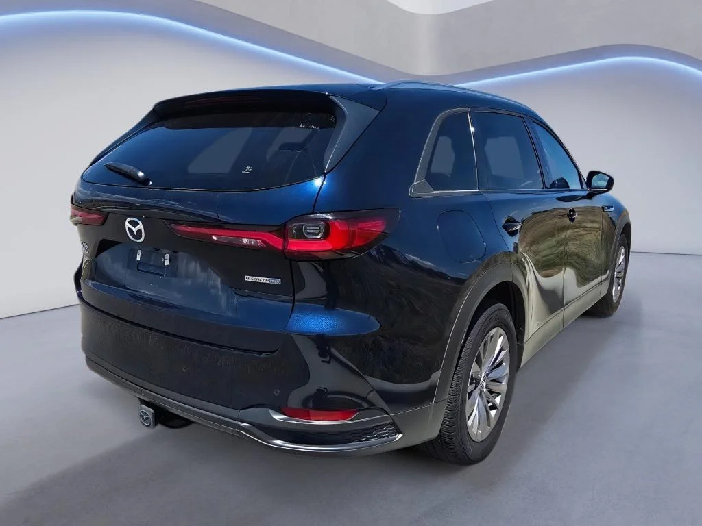Used 2025 Deep Crystal Blue Mica Mazda Preferred Package image 5