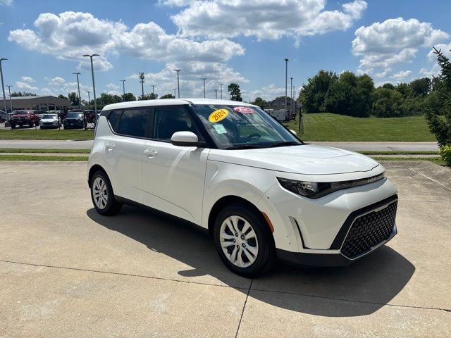 Used 2024 White Kia LX image 32