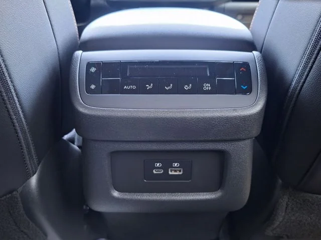 Used 2024 White Nissan Rock Creek image 31