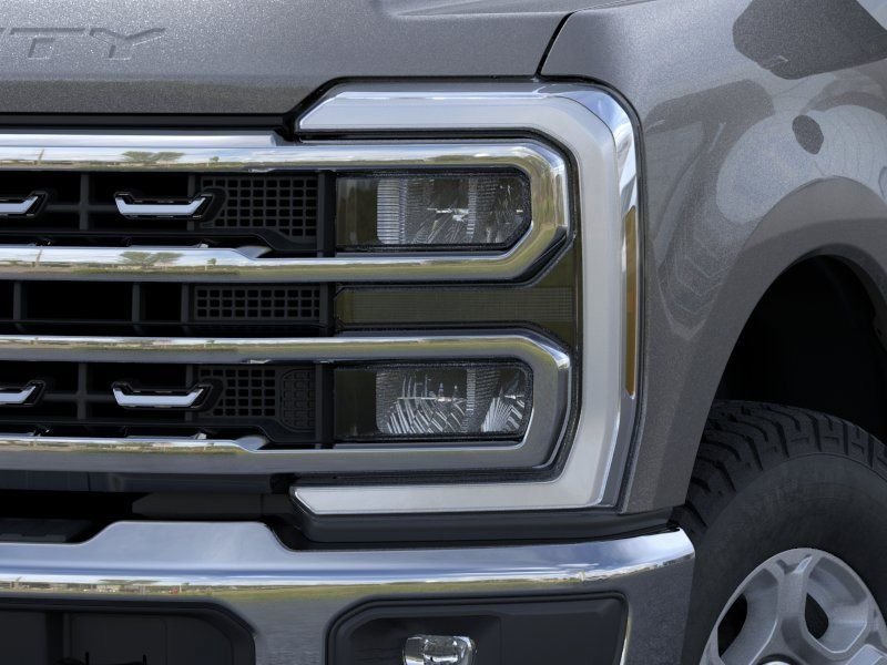 New 2026 Carbonized Gray Metallic Ford XLT image 18