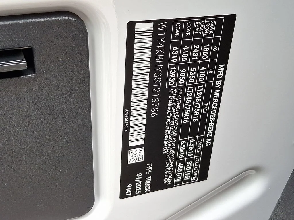 2025 Mercedes-Benz Sprinter Cargo Van Base - Photo 35