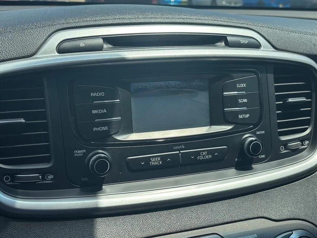 Used 2018 Black Kia LX image 5