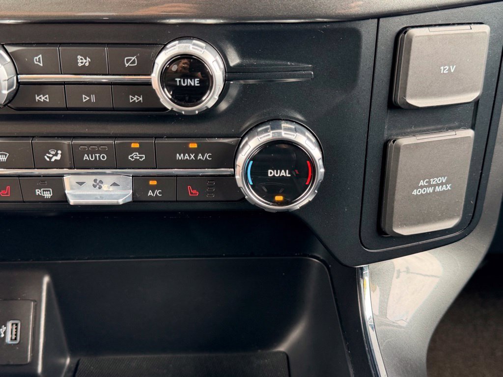 Used 2023 Silver Ford XLT image 34