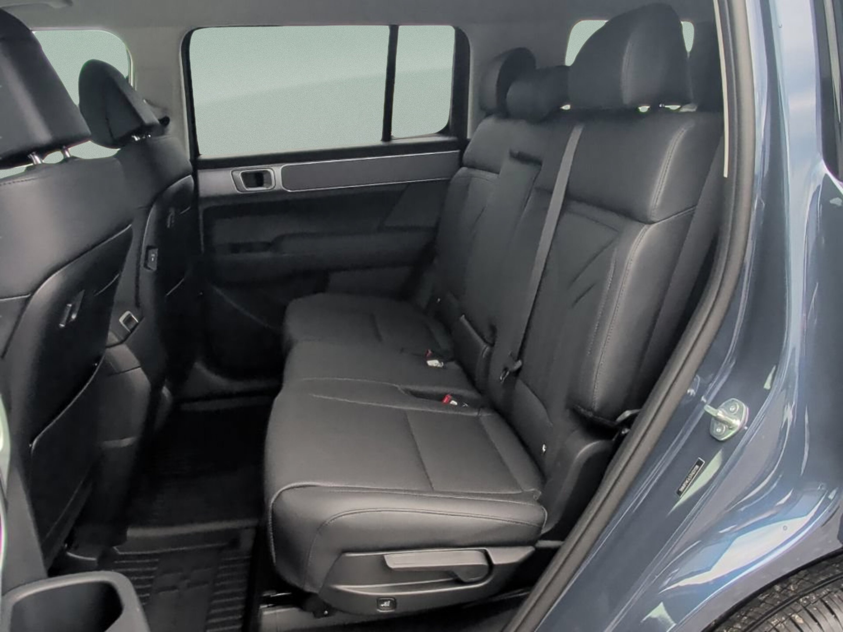 New 2026 Atlantis Blue Hyundai SEL image 37