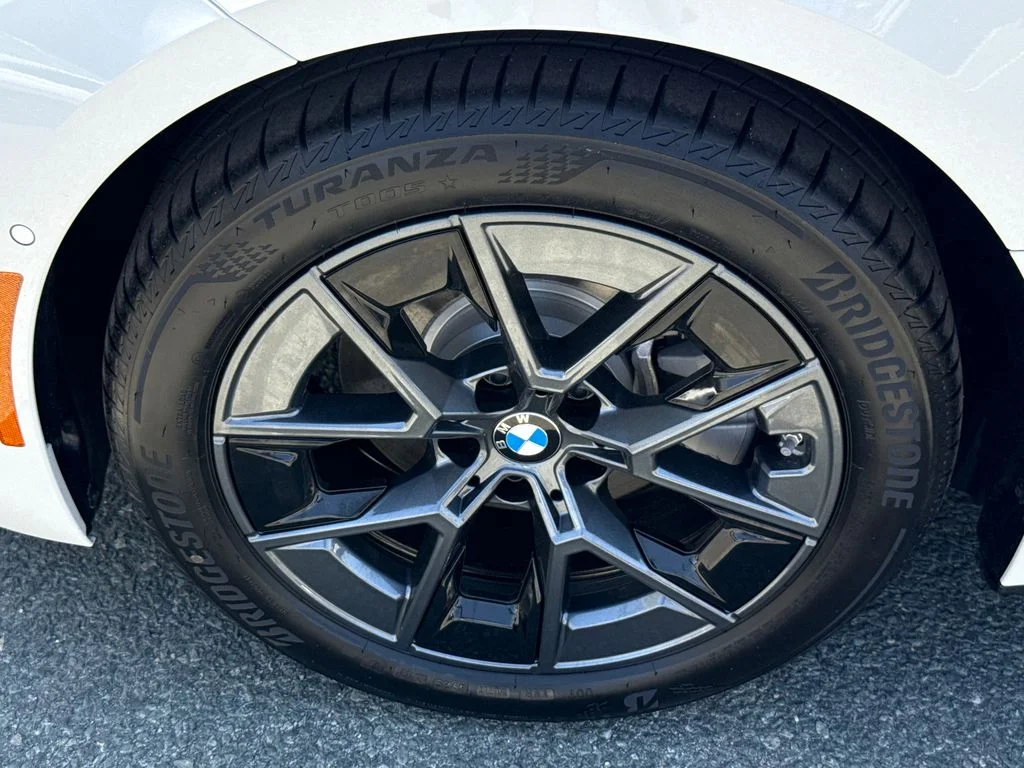 New 2026 White BMW eDrive40 image 7