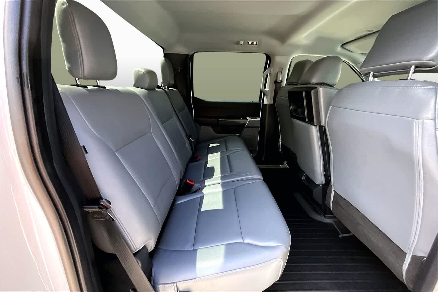 Used 2023 Oxford White Ford XL image 49