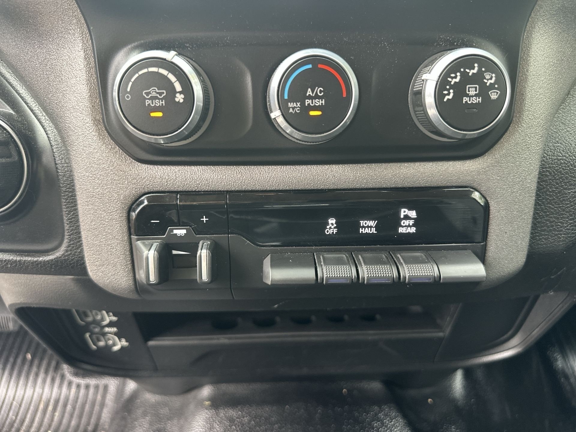 2020 RAM Ram 2500 Pickup Tradesman - Photo 34