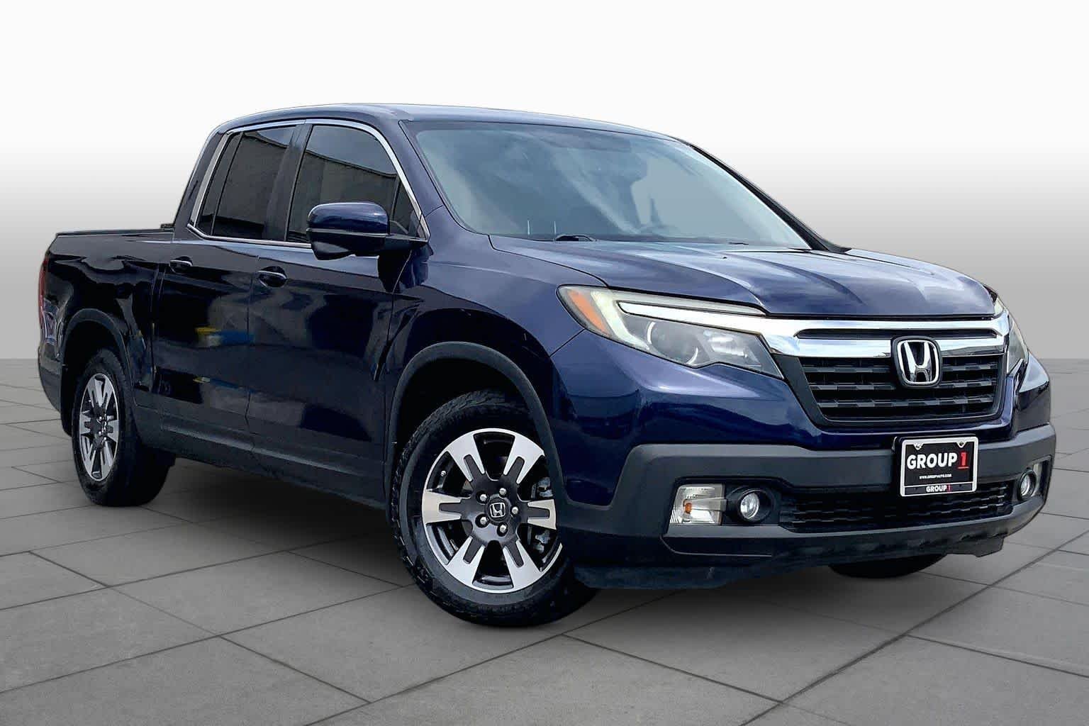 Used 2019 Obsidian Blue Pearl Honda RTL-T image 3