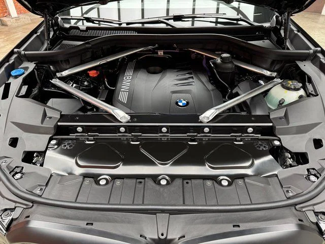Used 2026 Black BMW xDrive40i image 27