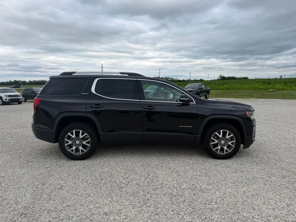 Used 2023 Black GMC SLT image 2