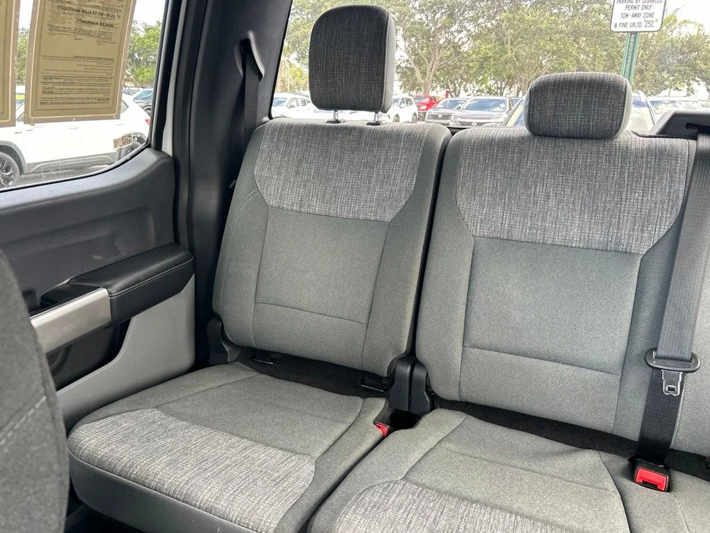 Used 2025 Oxford White Ford XLT image 13