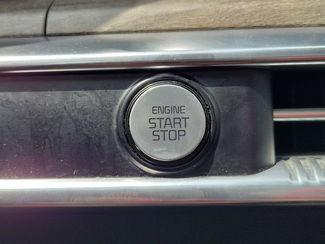 Used 2021 Black Kia EX image 21
