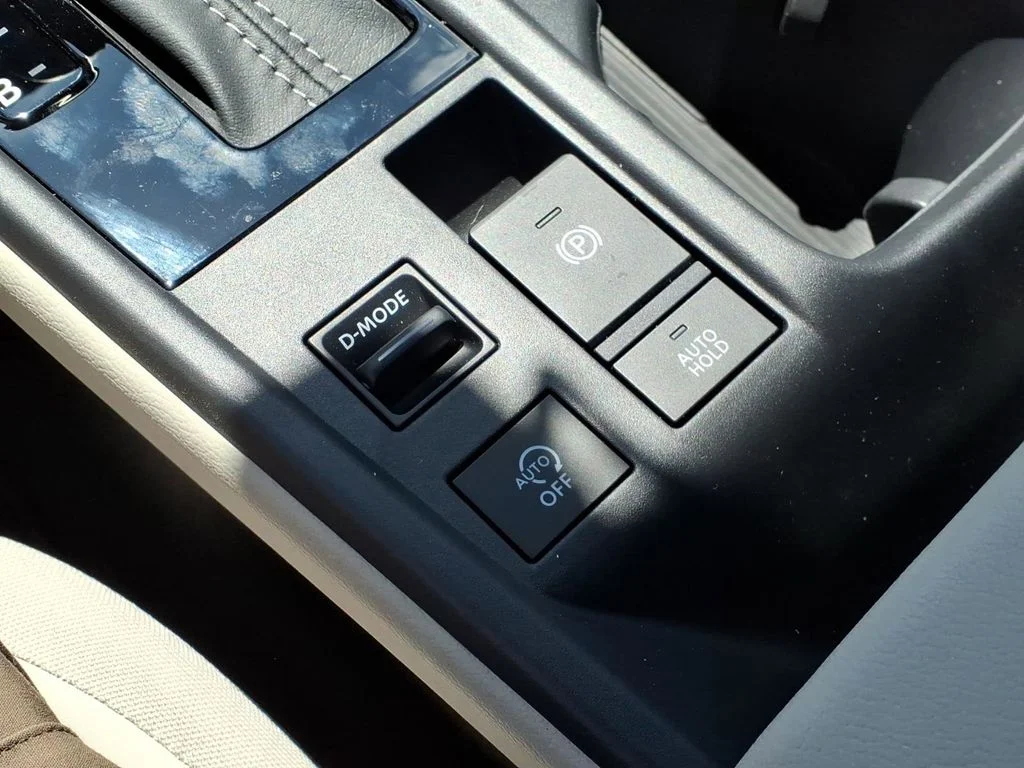 New 2026 Everest White Pearl TriCoat / Super Black Two-tone Nissan Platinum image 15