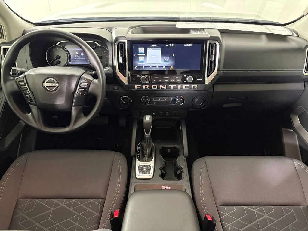 New 2026 Glacier White Nissan Crew Cab SV image 33