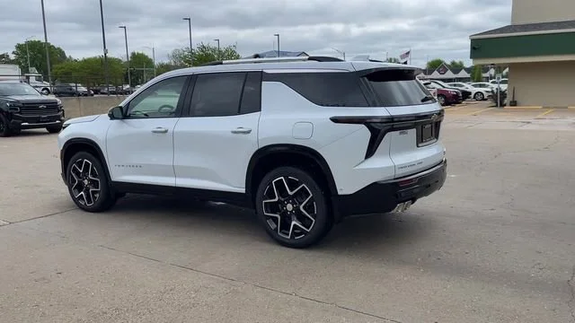 New 2026 Polar White Tricoat Chevrolet High Country image 6