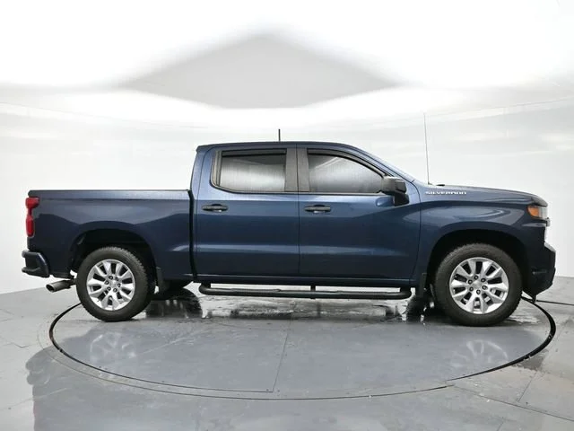 Used 2020 NORTHSKY BLUE METALLIC Chevrolet Custom image 8