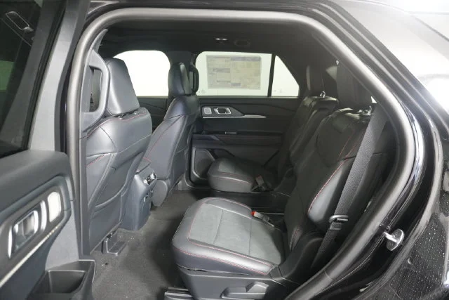 New 2027 Agate Black Metallic Ford ST image 28