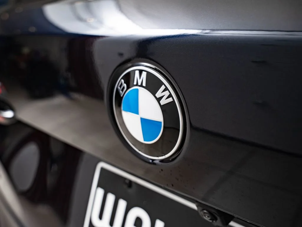 New 2026 Carbon Black Metallic BMW xDrive40i image 18