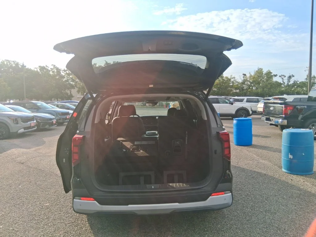 Certified Used 2026 Black Kia EX image 20