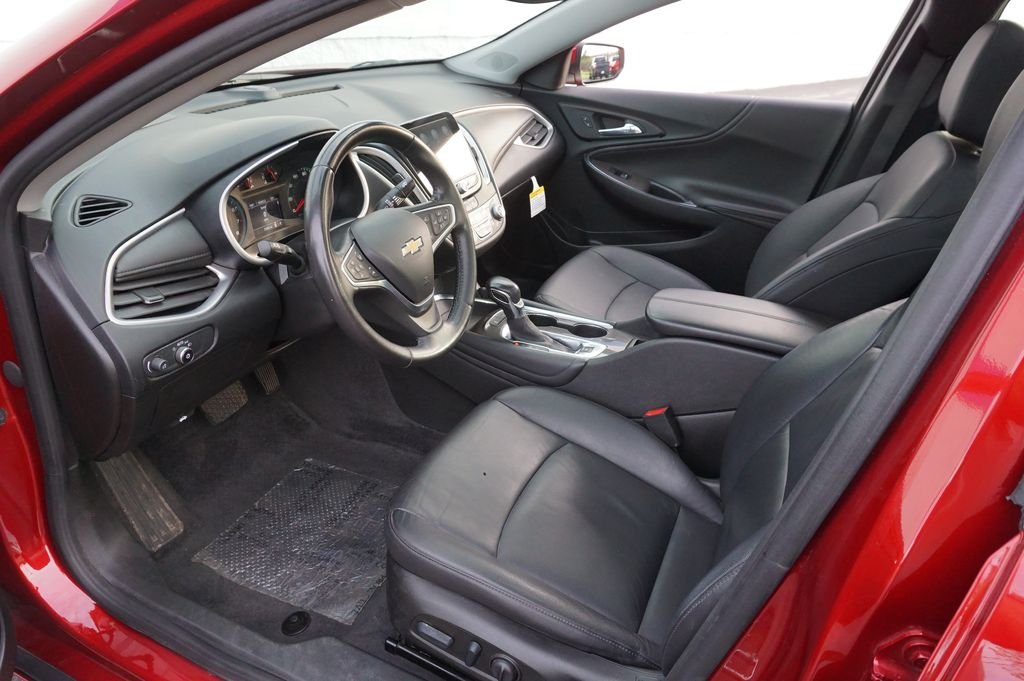 Used 2022 Red Chevrolet LT image 12