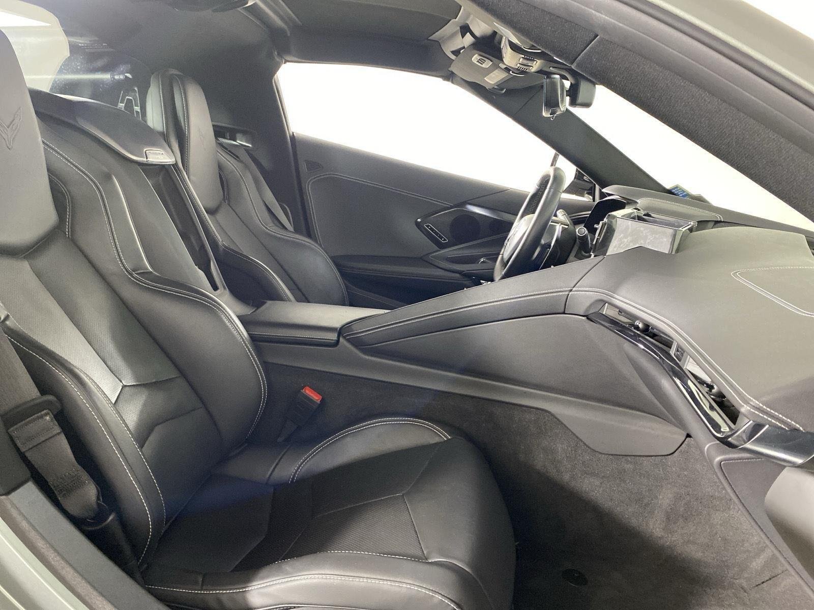 Used 2023 Hypersonic Gray Metallic Chevrolet 2LT image 4