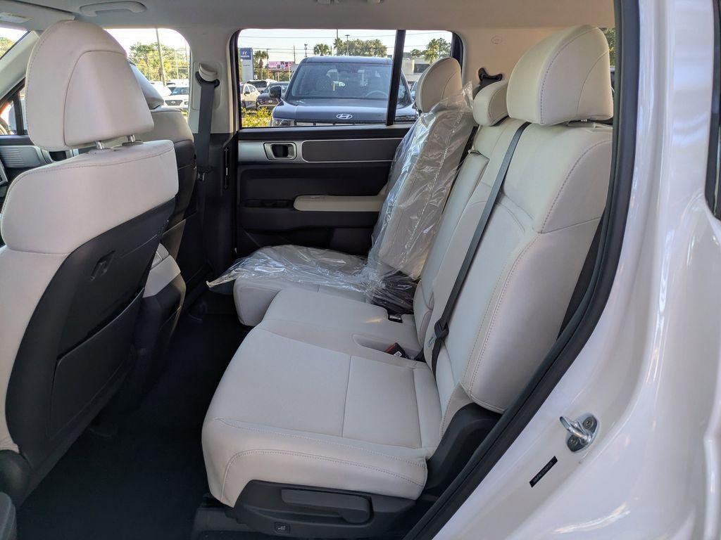 New 2026 White Hyundai SE image 11