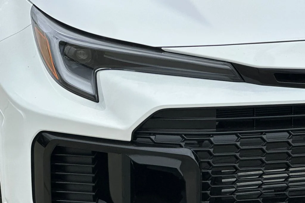 New 2026 Ice Cap Toyota  DAT image 30