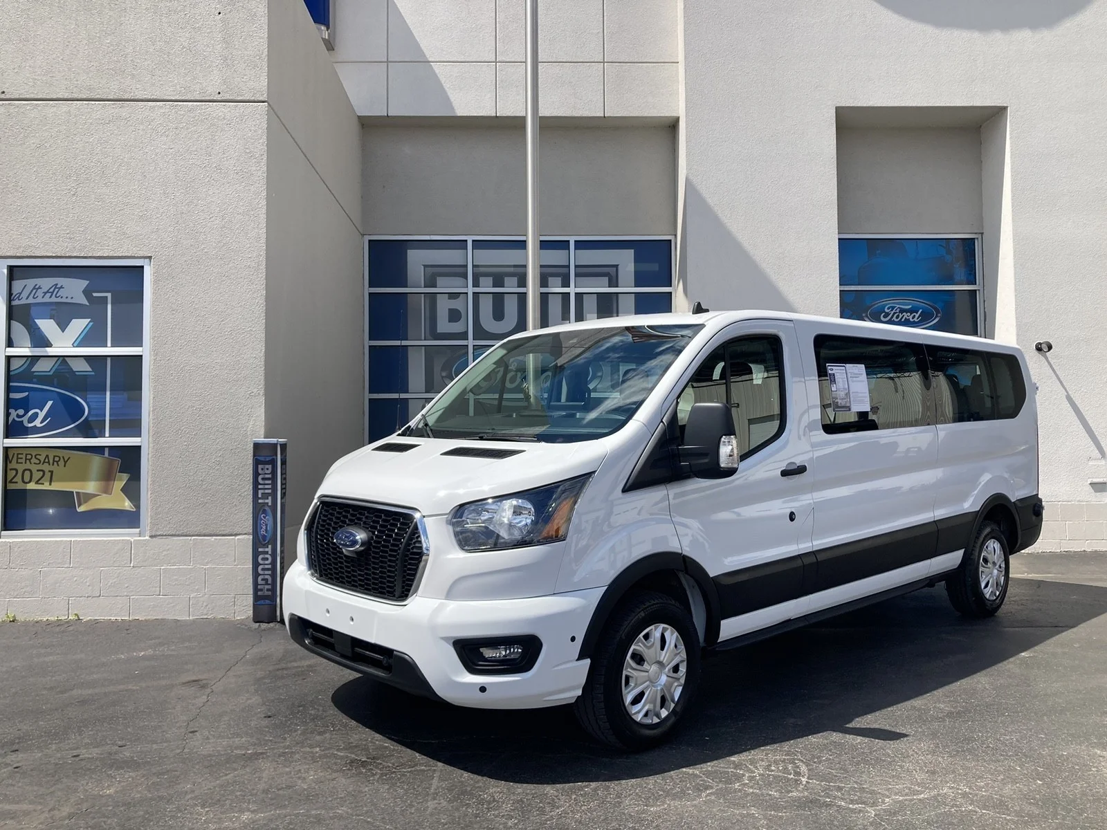 2024 Ford Transit 350 XLT Low Roof Sliding Pass. 148's photo