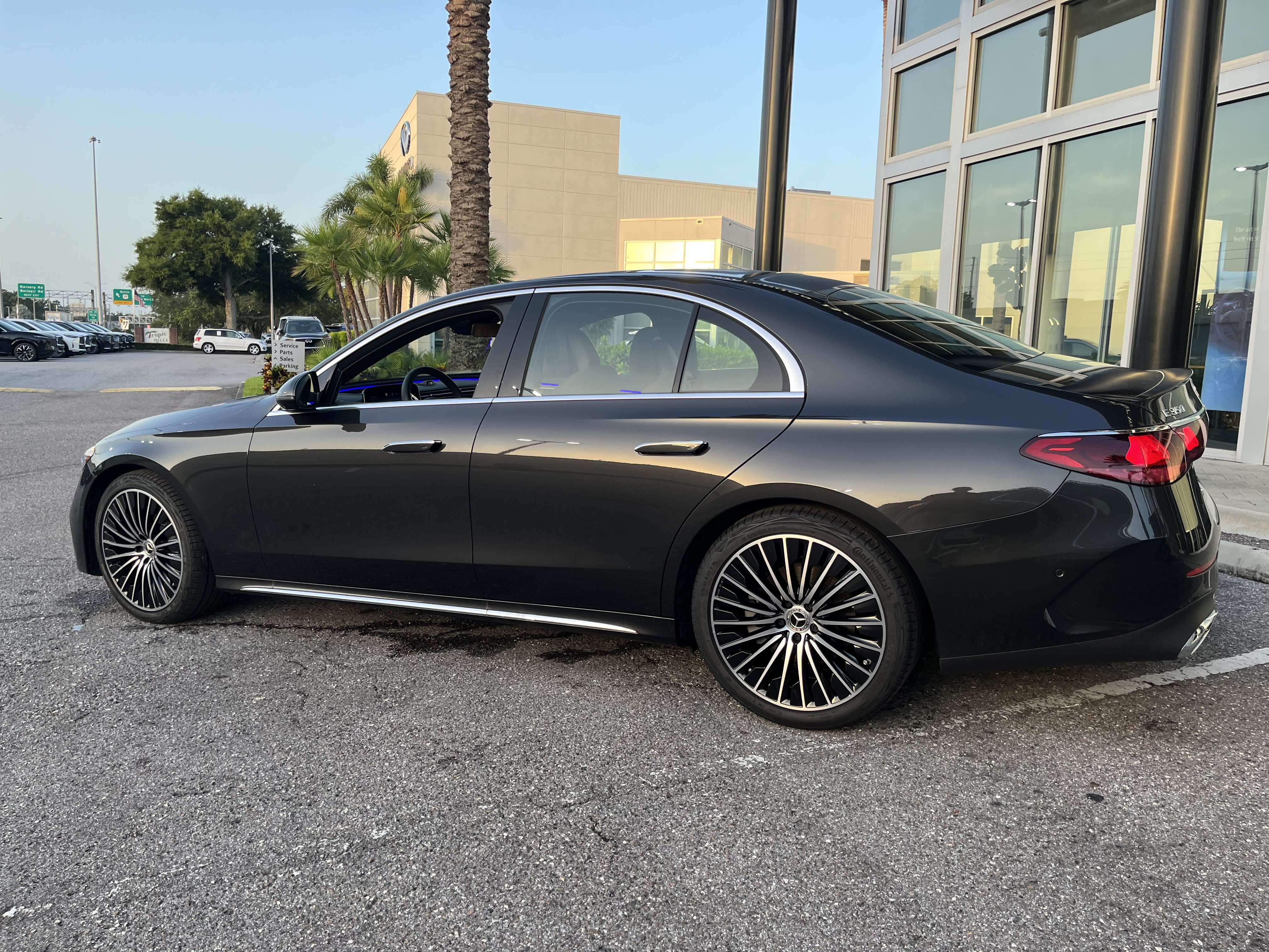 New 2026 Graphite Grey Metallic Mercedes-Benz E 350 image 32